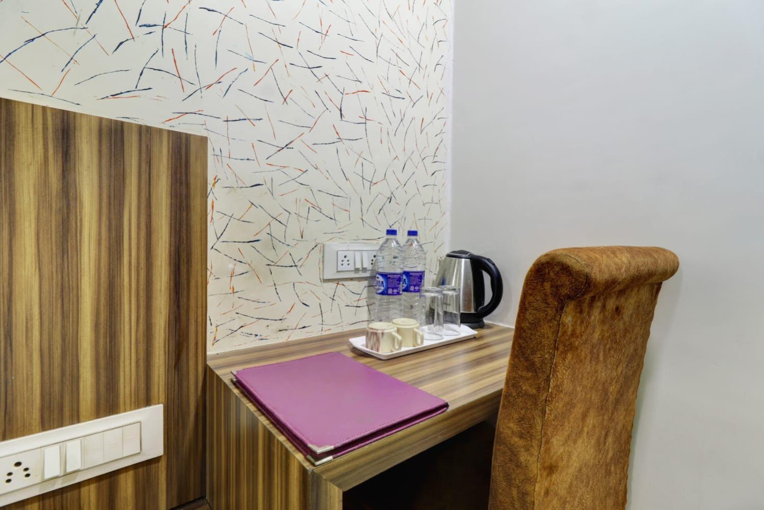 Hotel New Blue Sapphire Residency ムンバイ エクステリア 写真